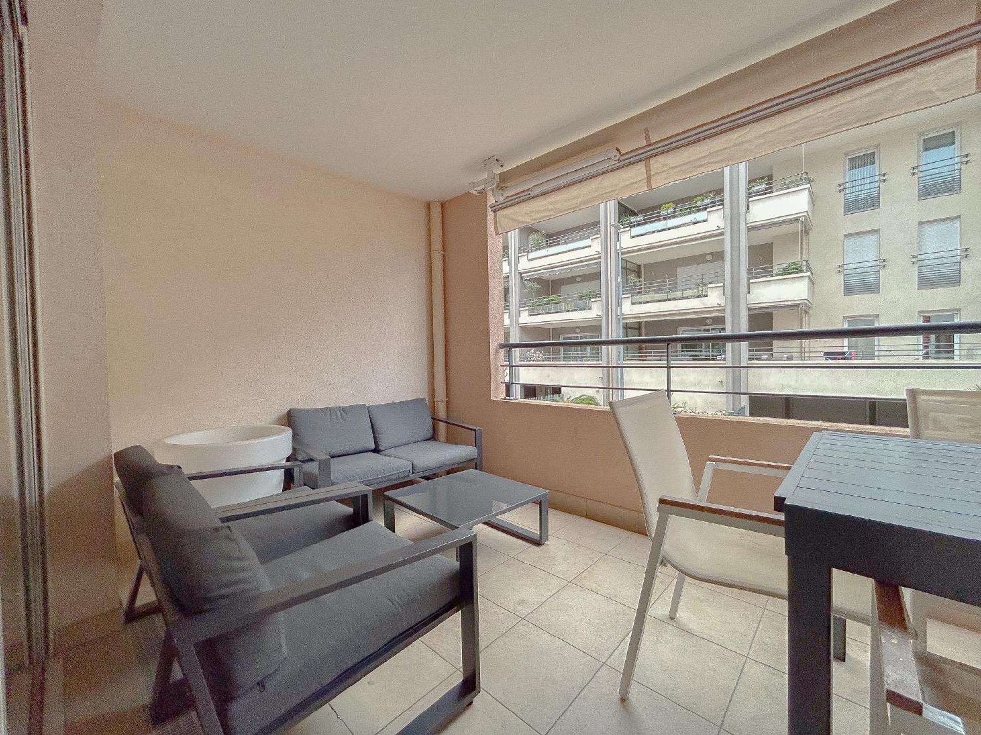 Appartement Centrale A 100 M Des Plages Rue De Provence Saint-Raphaël Exteriér fotografie